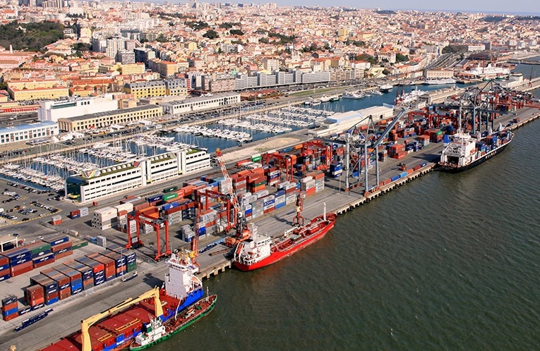 Port of Lisbon stevedors