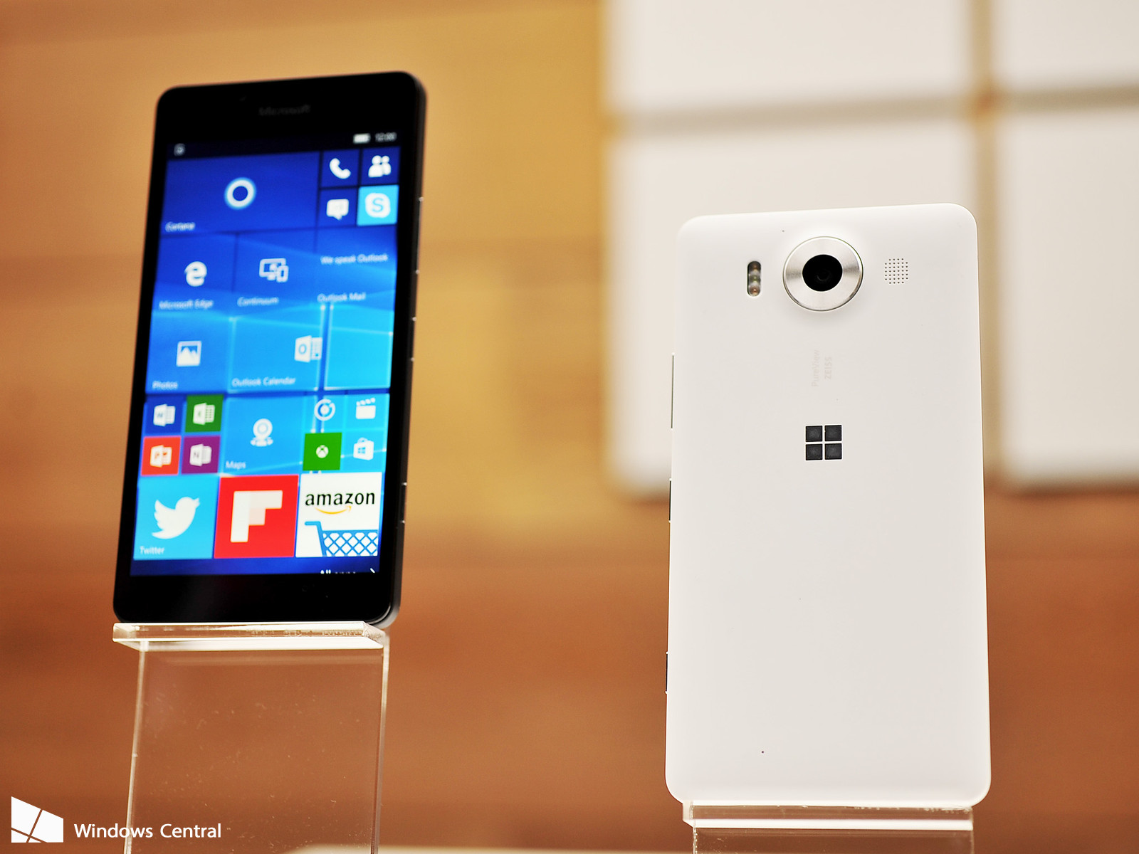 Microsoft Lumia 950 can now be purchased from AT&T for just $298.98