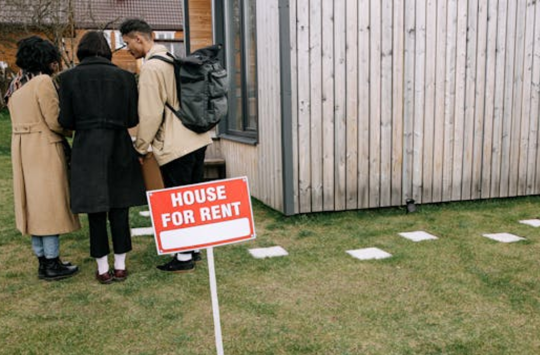 5 Easy-to-Follow Tips to Help You With Your First Rental Application