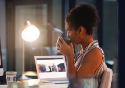 From Side Hustle to Scalable Success: Your 2025 Guide to Financial Freedom